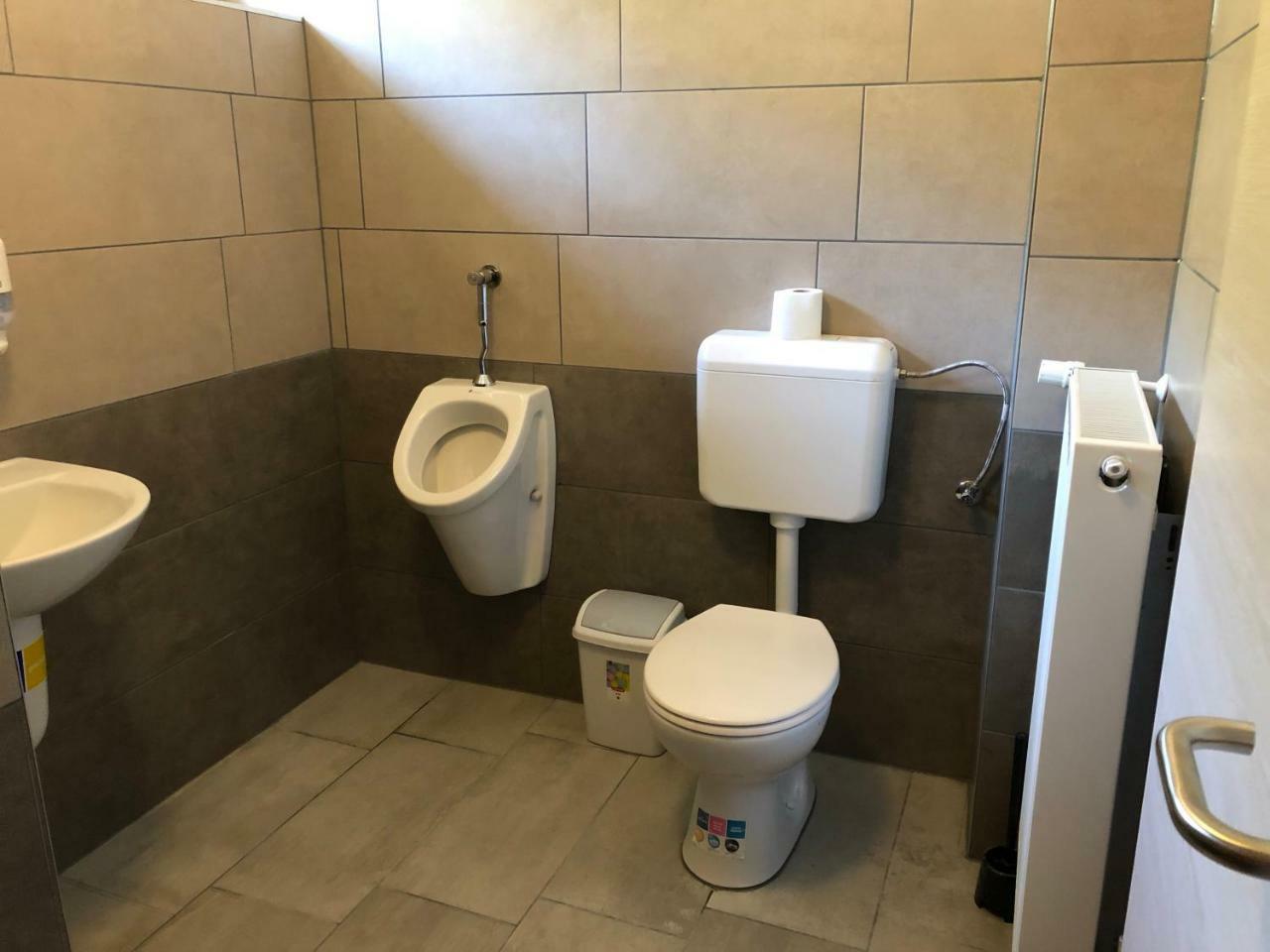 Juno Apartman Vendégház Miskolc Esterno foto
