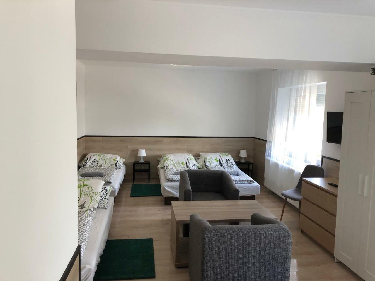Juno Apartman Vendégház Miskolc Esterno foto